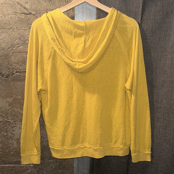 Women’s Medium Bright Yellow Zyia Active Long Sleeve *Great Condition* - Picture 6 of 13